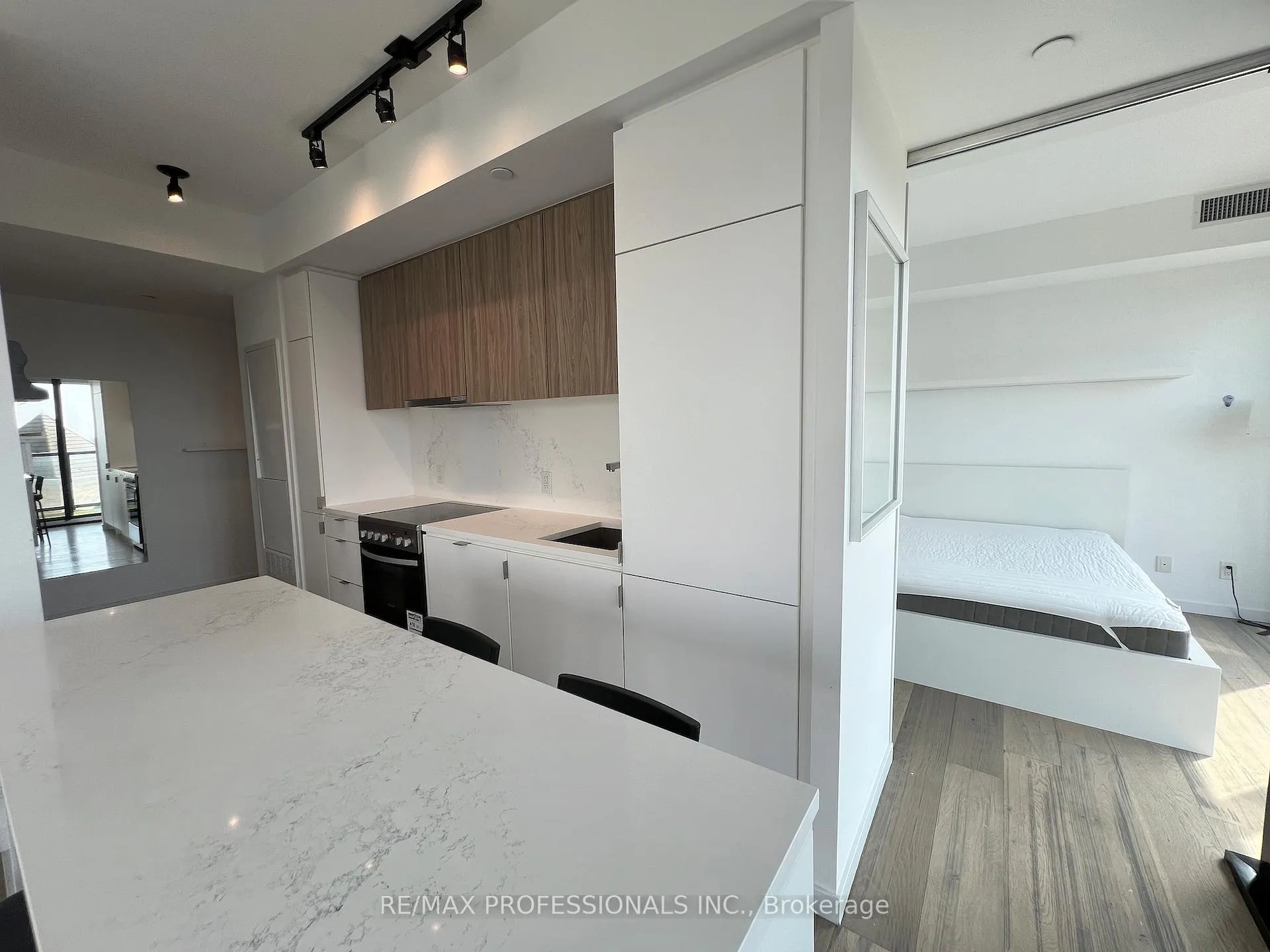 Photo 21 of Unit 619, 7 Smith Crescent, Etobicoke, Stonegate-Queensway — HOMEH