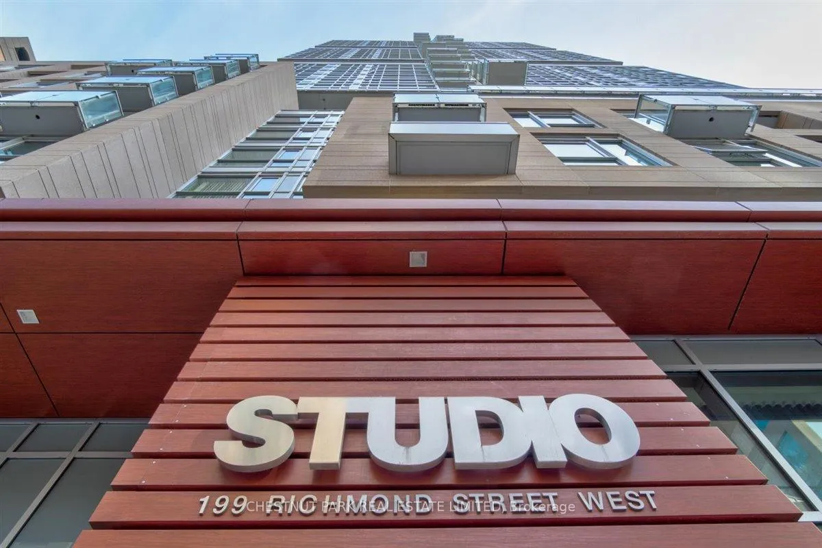 Front of Unit 711, 199 Richmond Street W