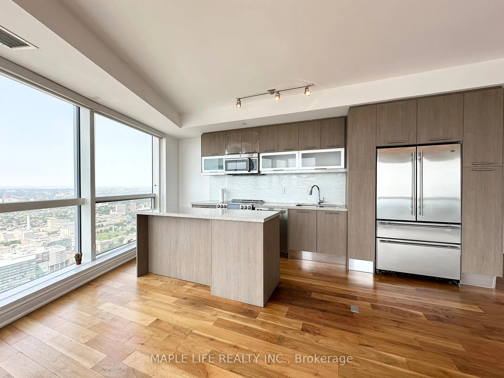 Photo 11 of Unit 7110, 388 Yonge Street, Toronto, Bay Street Corridor — HOMEH