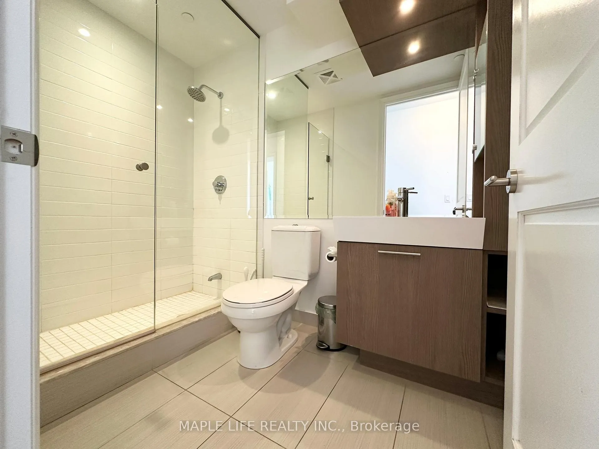 Photo 15 of Unit 7110, 388 Yonge Street, Toronto, Bay Street Corridor — HOMEH