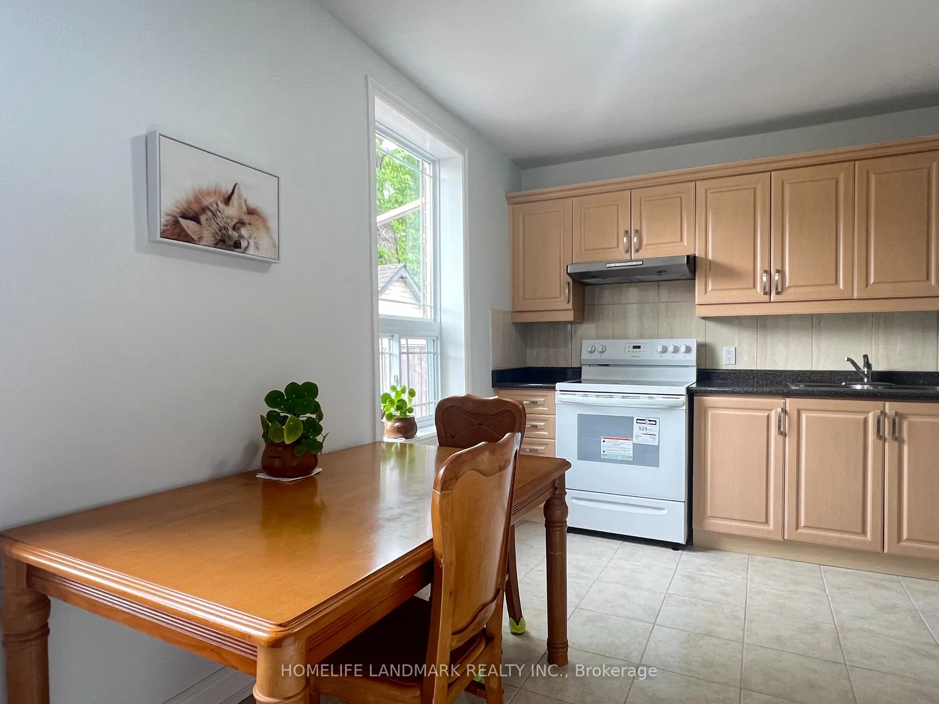 Photo 6 of 534 Saint Clarens Avenue, Toronto, Dovercourt-Wallace Emerson-Junction — HOMEH