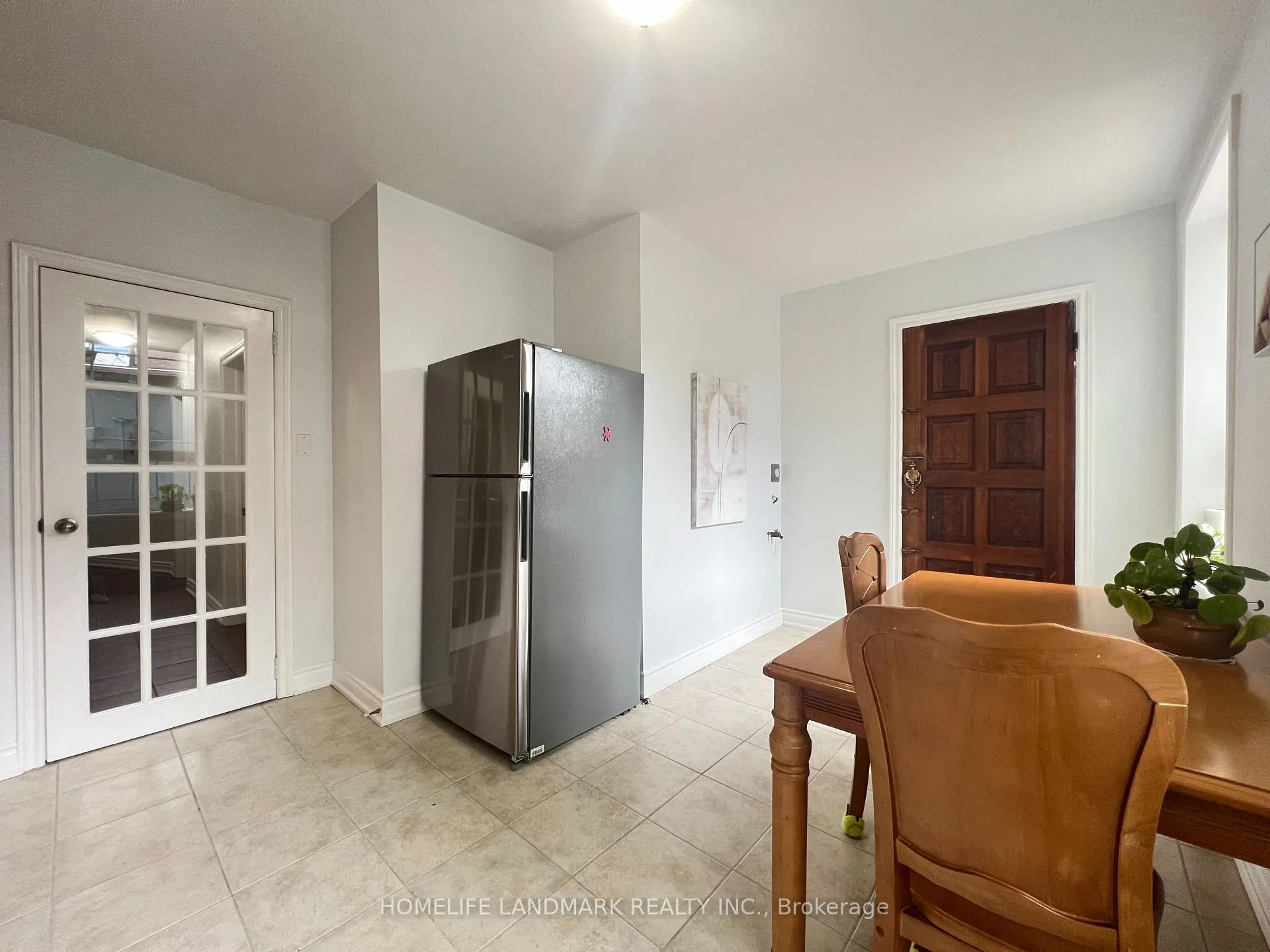 Photo 8 of 534 Saint Clarens Avenue, Toronto, Dovercourt-Wallace Emerson-Junction — HOMEH