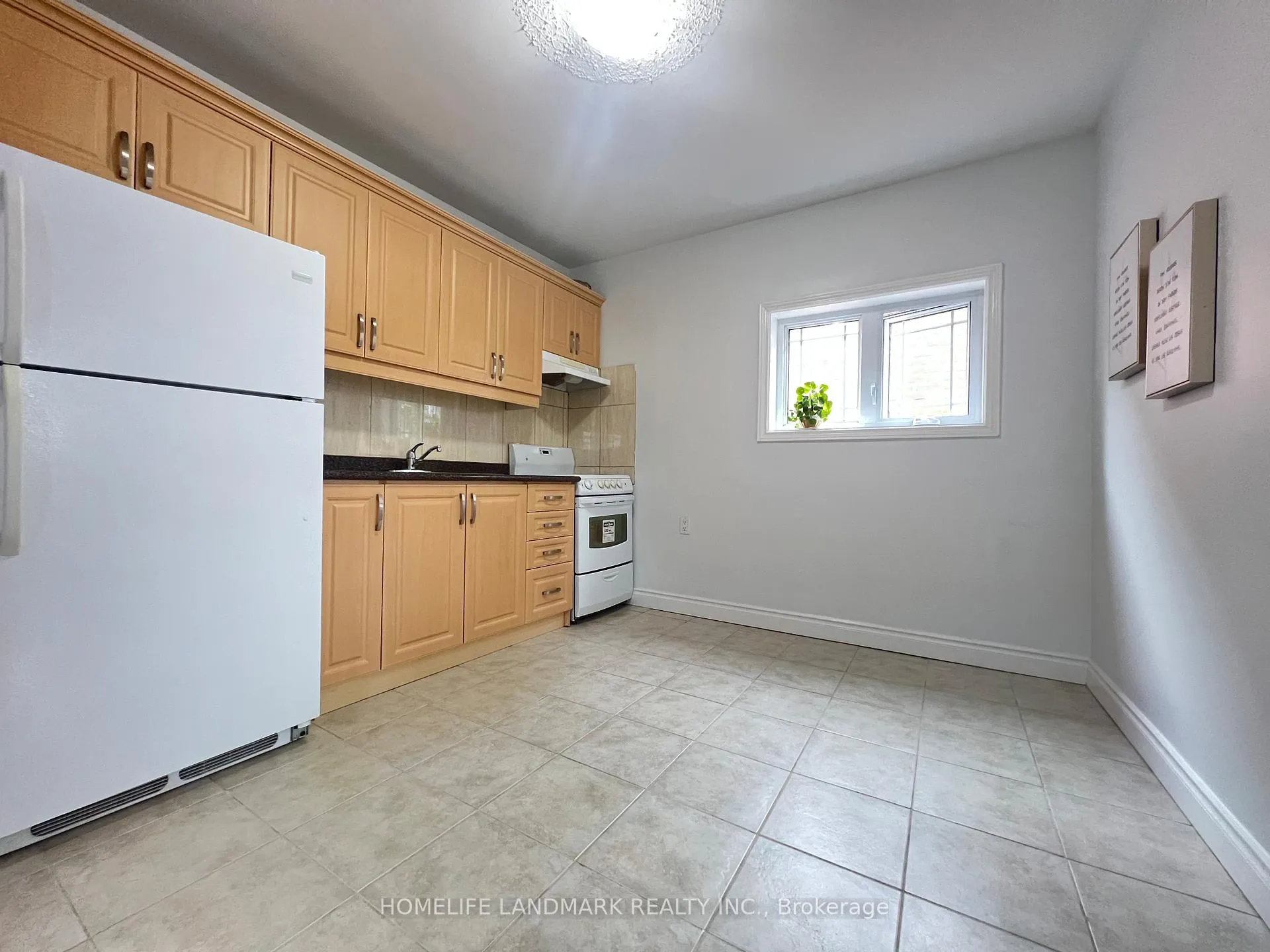 Photo 16 of 534 Saint Clarens Avenue, Toronto, Dovercourt-Wallace Emerson-Junction — HOMEH