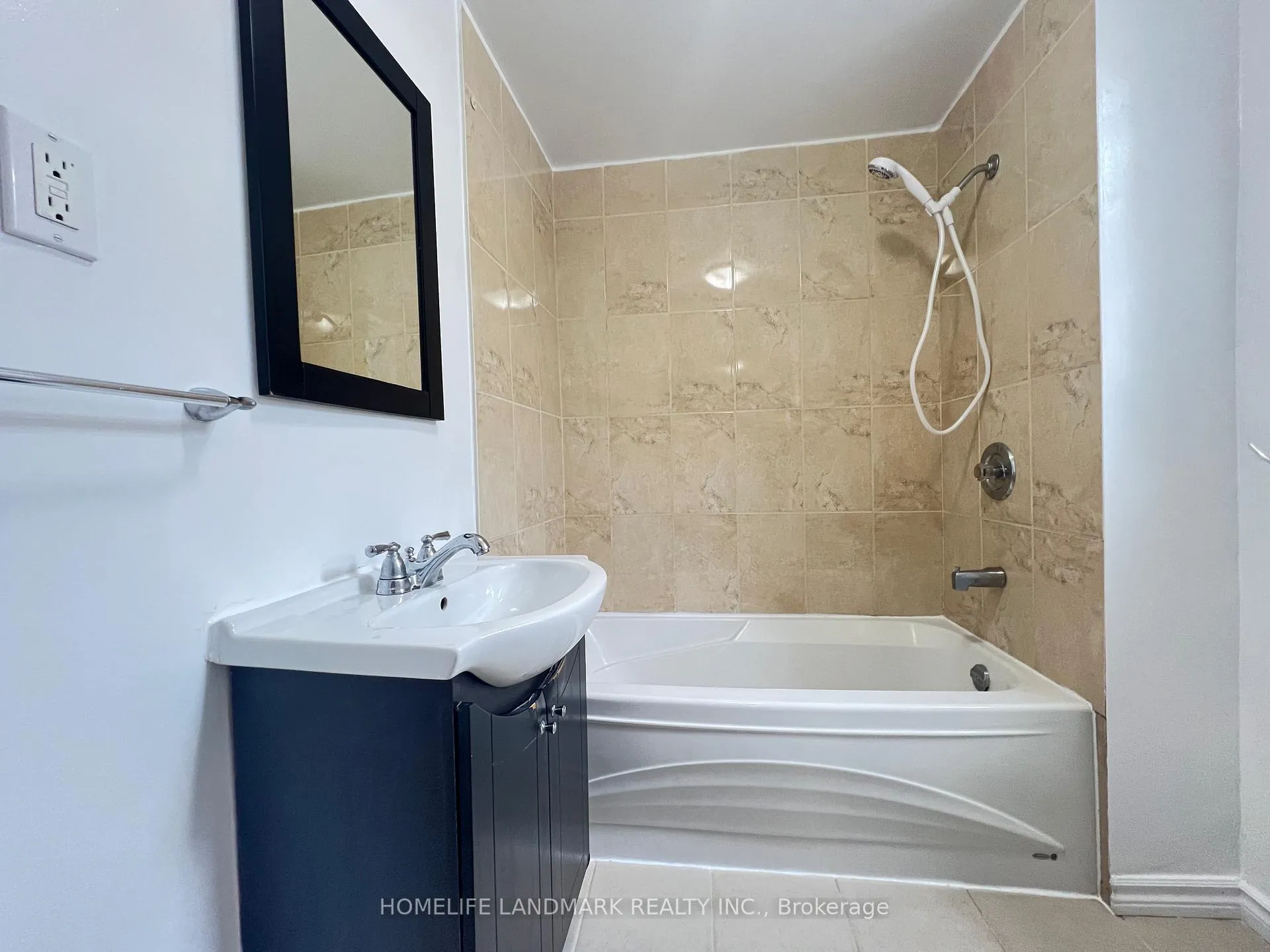 Photo 18 of 534 Saint Clarens Avenue, Toronto, Dovercourt-Wallace Emerson-Junction — HOMEH