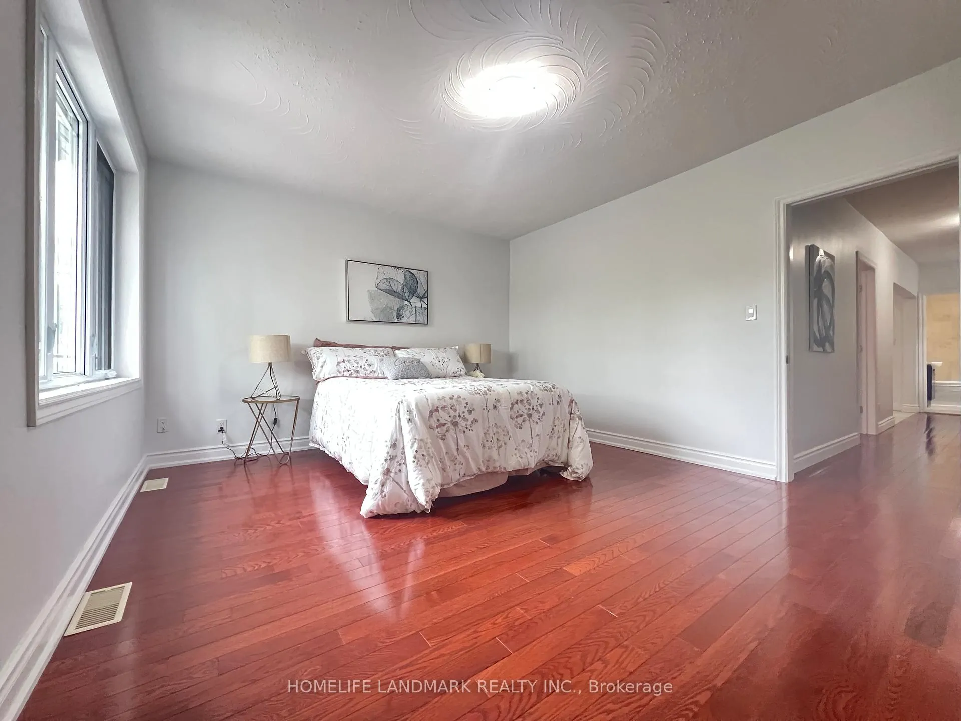 Photo 23 of 534 Saint Clarens Avenue, Toronto, Dovercourt-Wallace Emerson-Junction — HOMEH