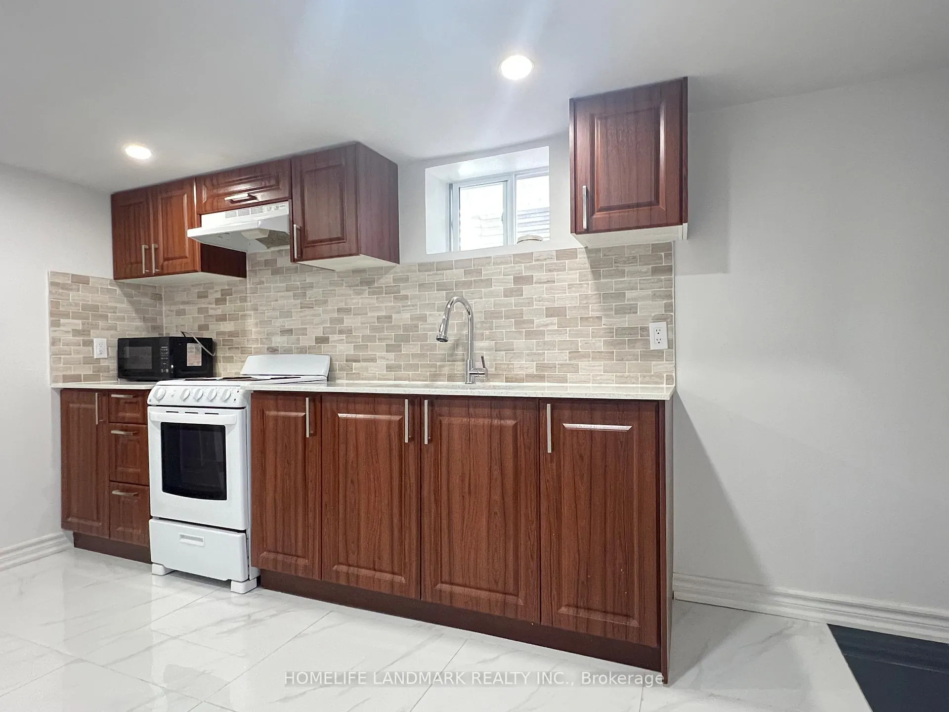 Photo 28 of 534 Saint Clarens Avenue, Toronto, Dovercourt-Wallace Emerson-Junction — HOMEH