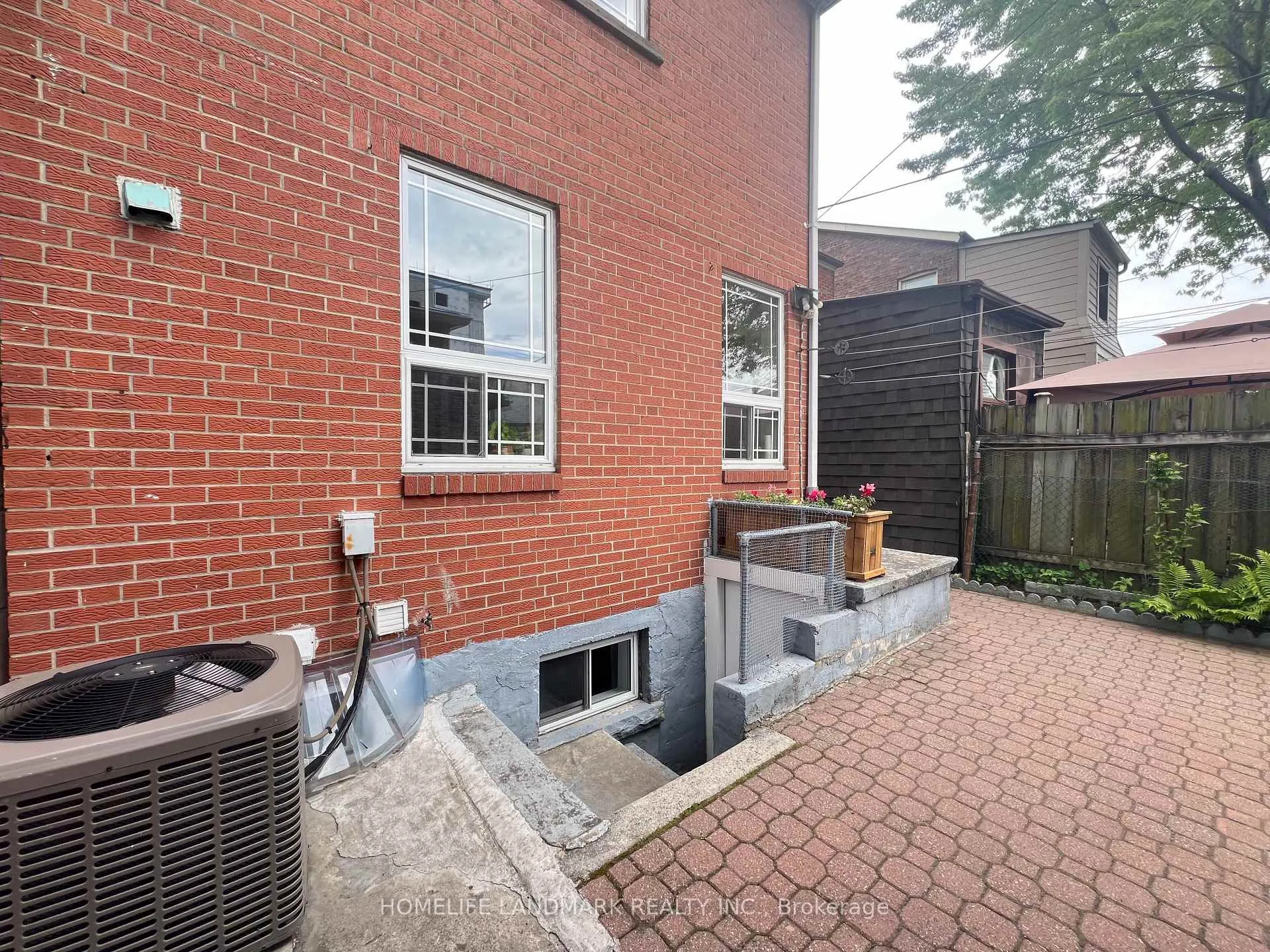 Photo 33 of 534 Saint Clarens Avenue, Toronto, Dovercourt-Wallace Emerson-Junction — HOMEH