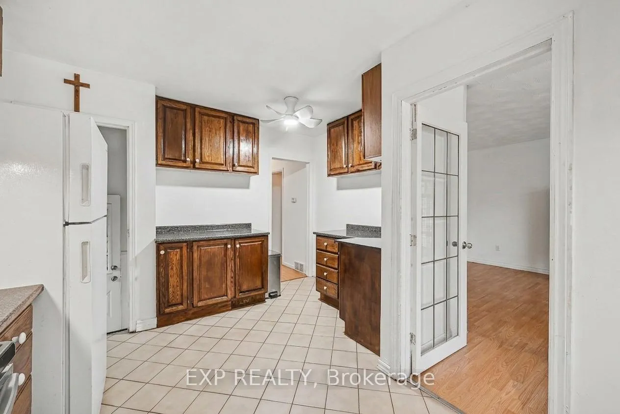 Photo 6 of 685 Crystal Street, Ottawa, Carson Meadows — HOMEH