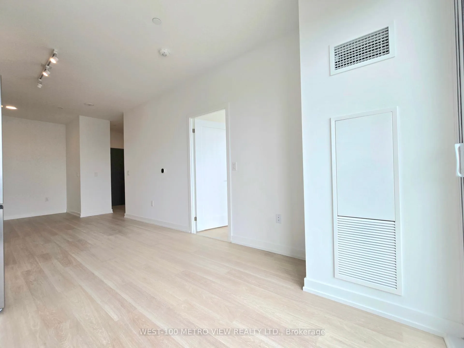 Photo 11 of Unit 727, 9763 Markham Road, Markham, Greensborough — HOMEH
