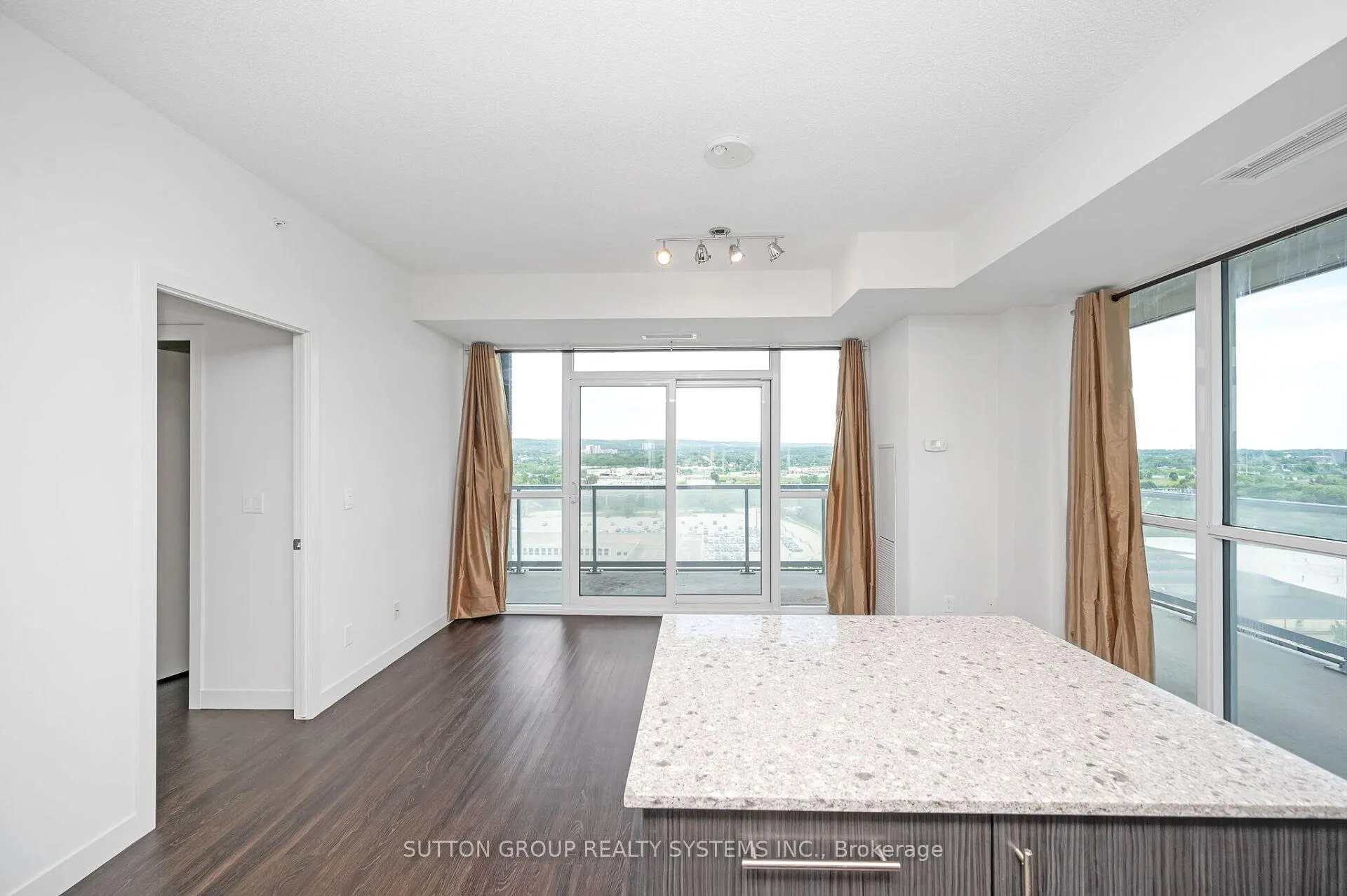 Photo 10 of Unit 1409, 2087 Fairview Street, Burlington, Brant — HOMEH