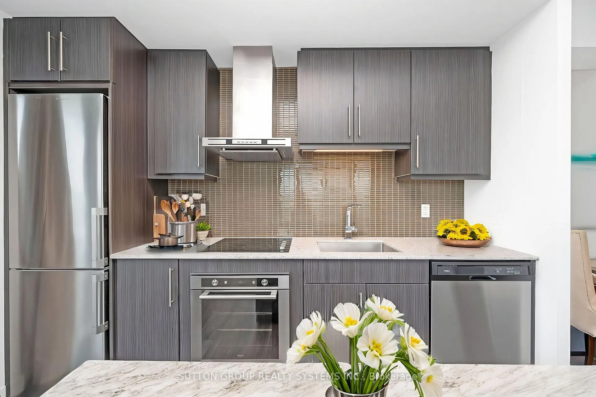 Photo 11 of Unit 1409, 2087 Fairview Street, Burlington, Brant — HOMEH