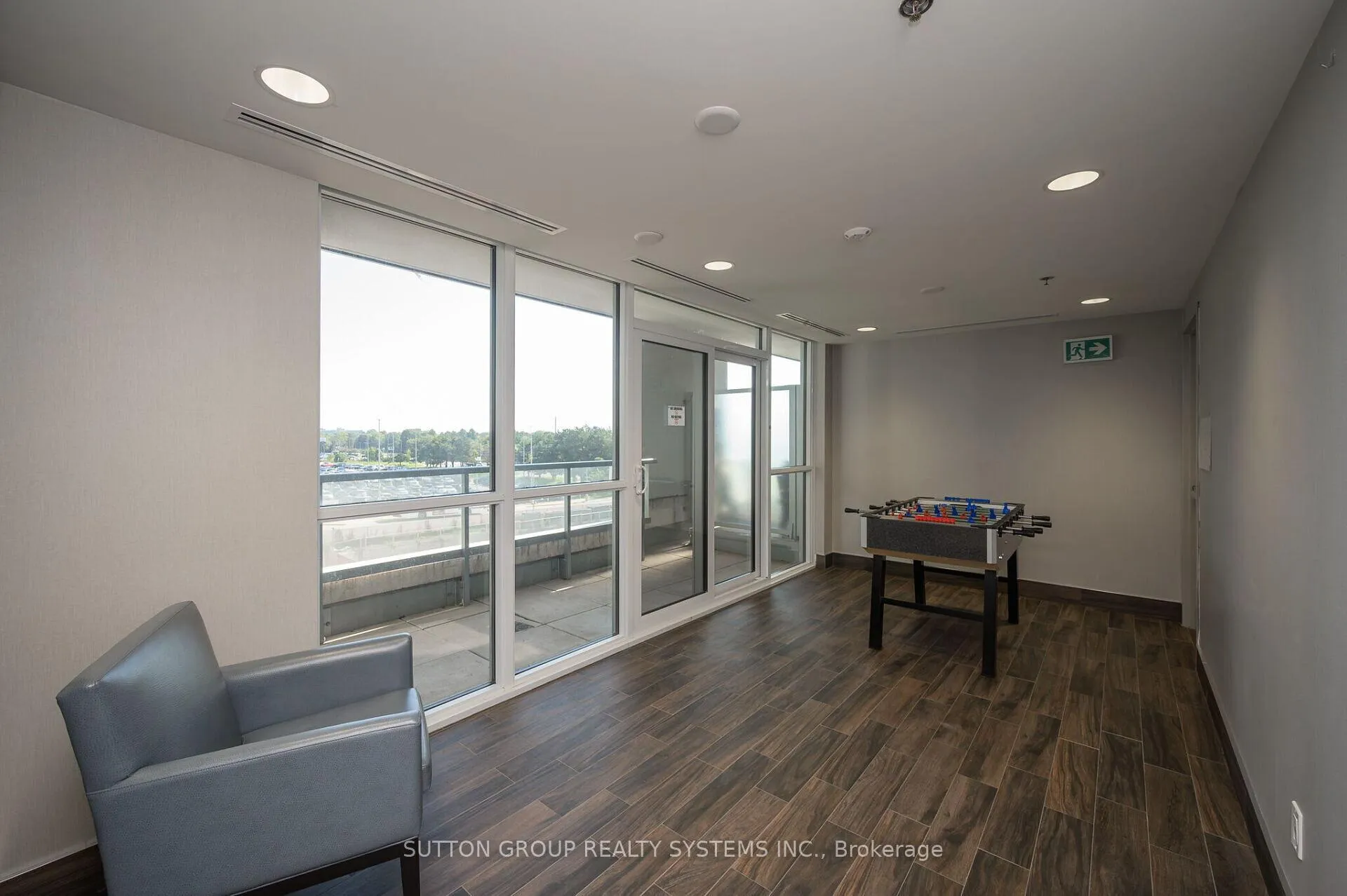 Photo 26 of Unit 1409, 2087 Fairview Street, Burlington, Brant — HOMEH