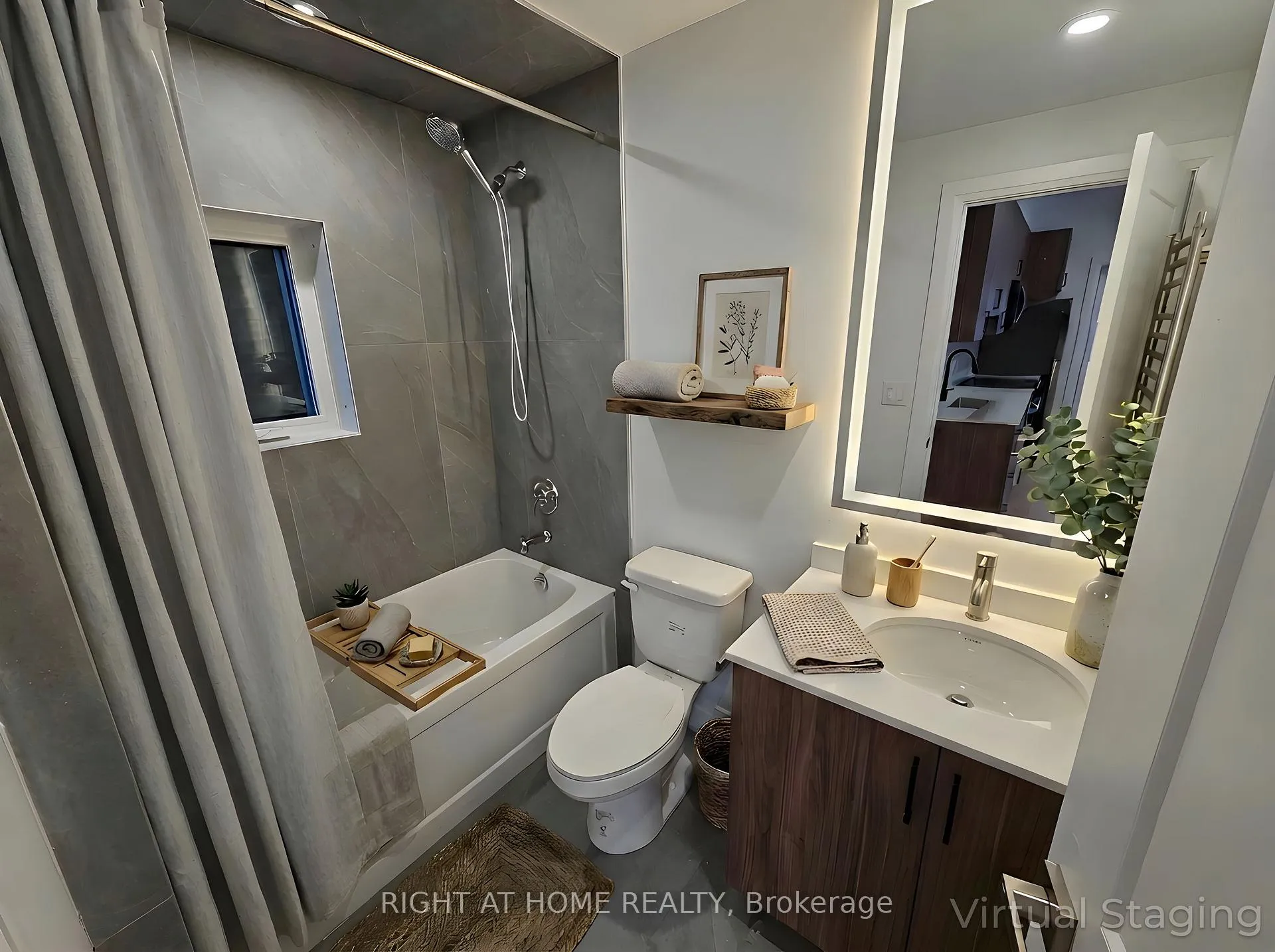 Photo 4 of Unit 1R, 55 Camberwell Road, Toronto, Humewood-Cedarvale — HOMEH