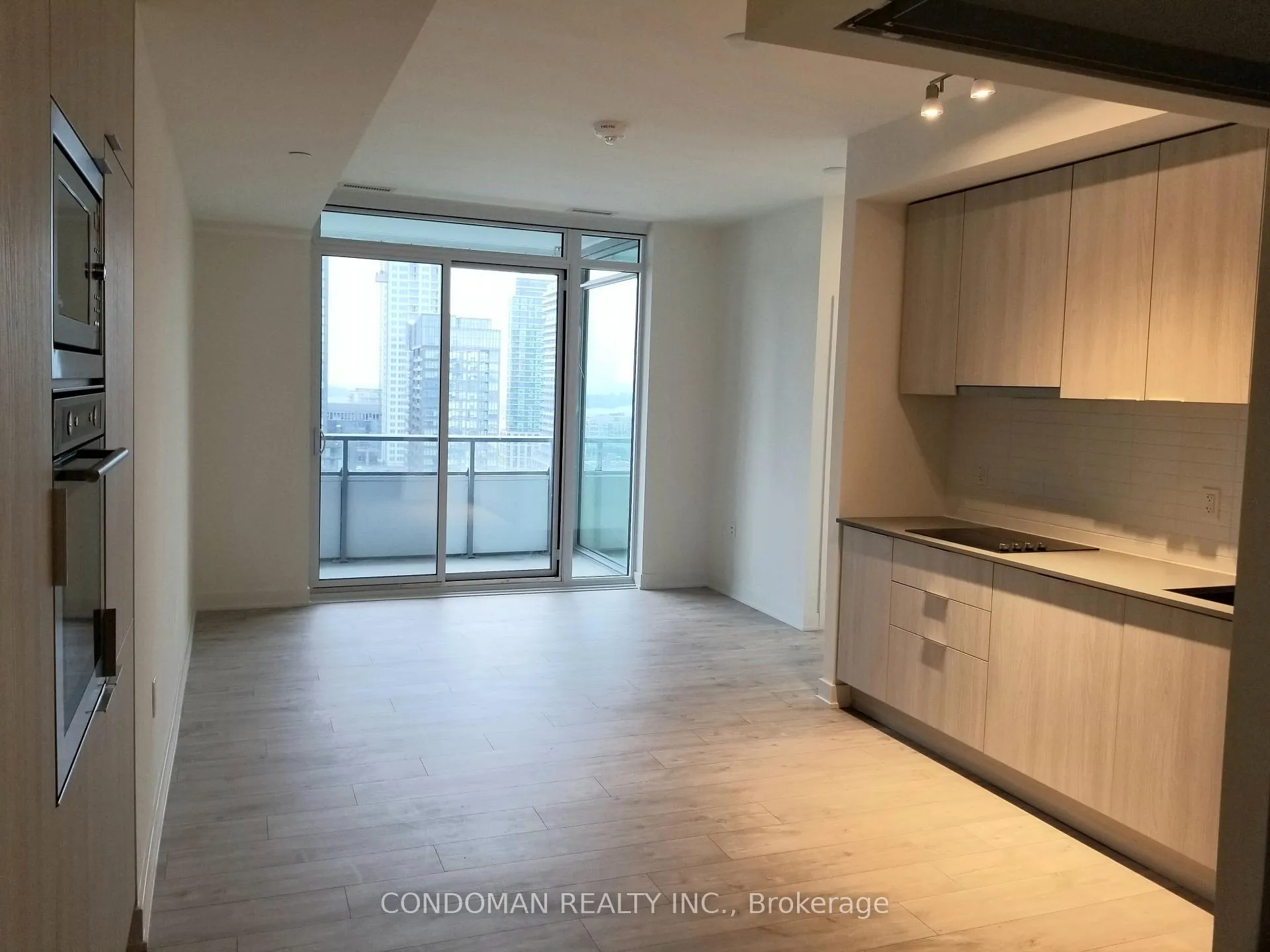 Front of Unit 1407E, 576 Front Street W