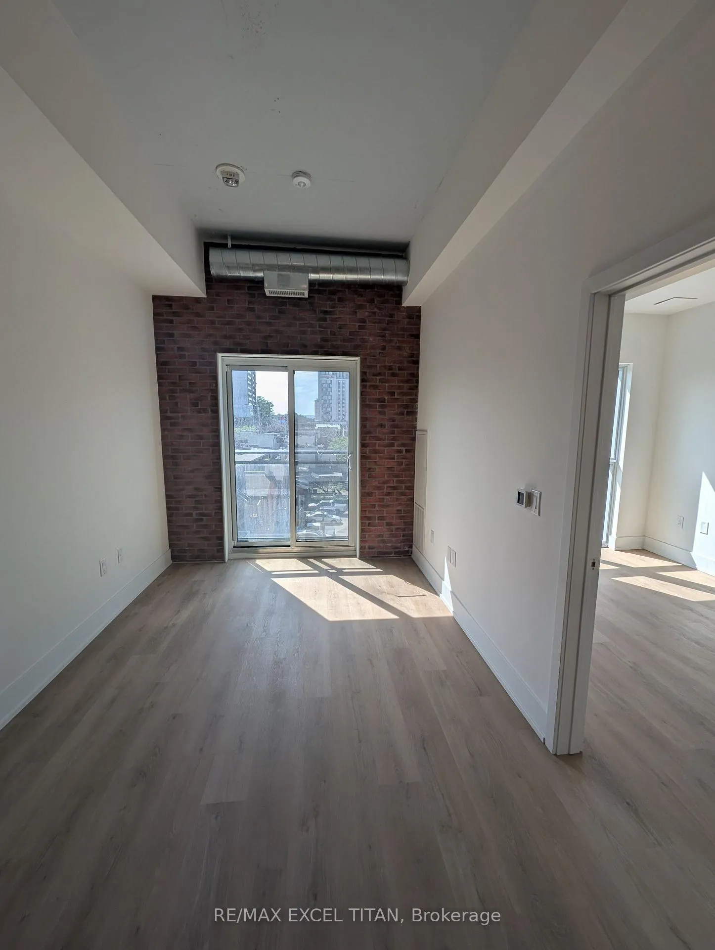 Photo 5 of Unit 405, 206 King Street W, Hamilton, Central — HOMEH