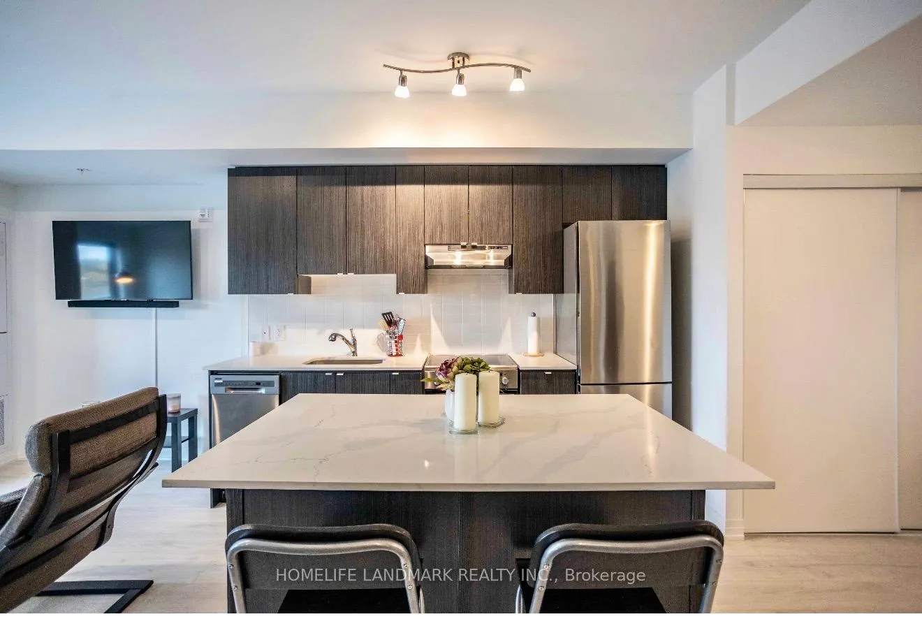 Photo 5 of Unit 603, 408 Browns Line, Etobicoke, Alderwood — HOMEH