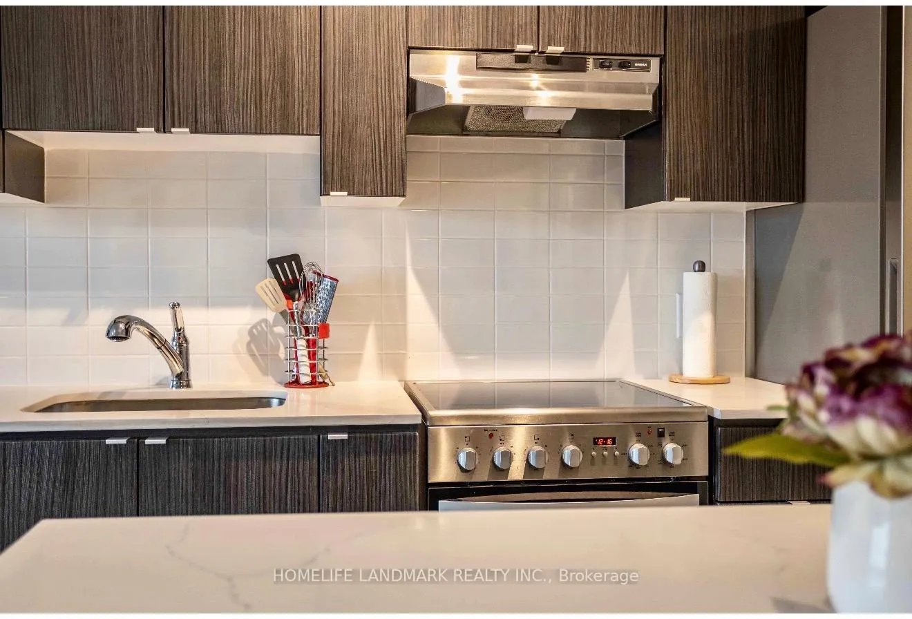 Photo 7 of Unit 603, 408 Browns Line, Etobicoke, Alderwood — HOMEH
