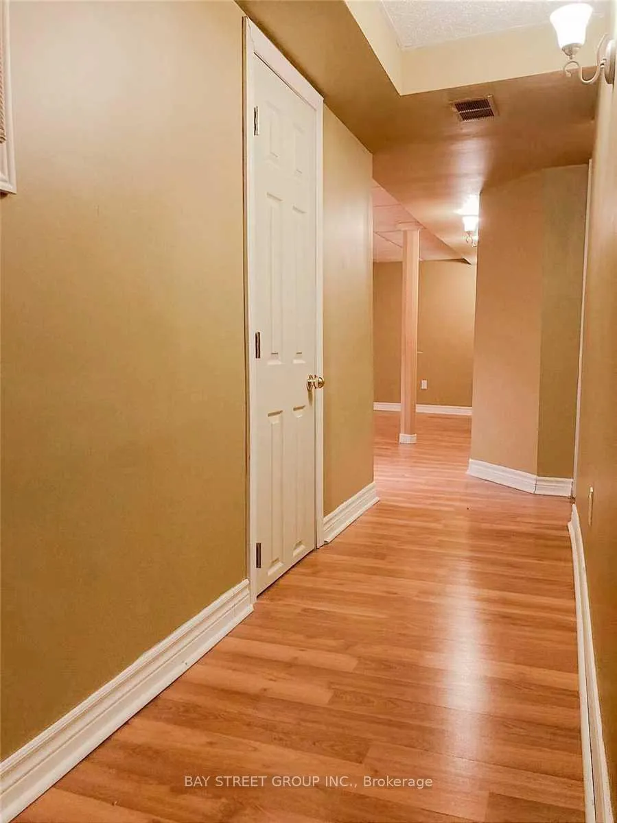 Photo 6 of 70 Twigg Drive, Ajax, Central — HOMEH