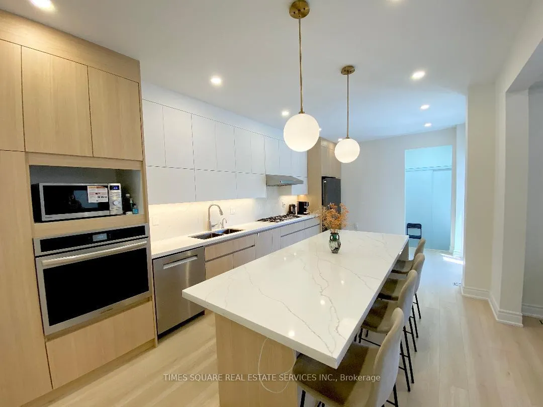 Photo 8 of 9 Quail Hollow, Markham, Cornell — HOMEH