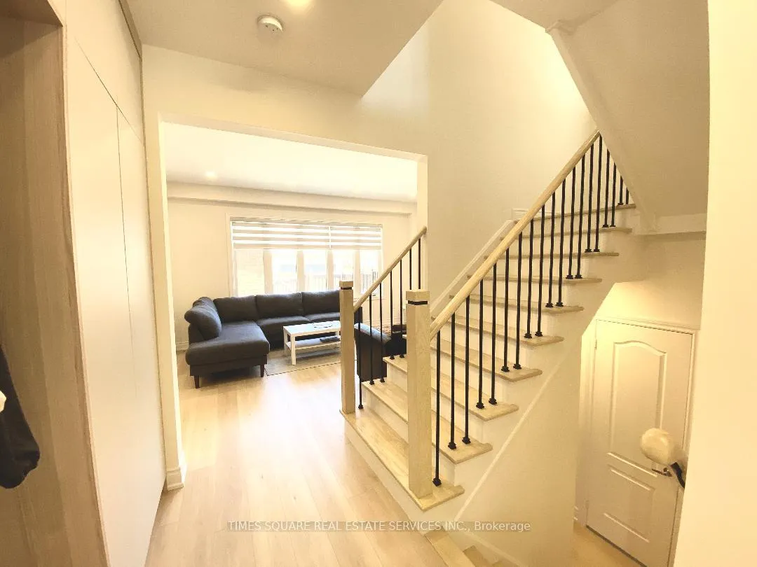 Photo 21 of 9 Quail Hollow, Markham, Cornell — HOMEH