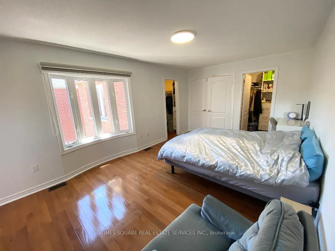 Photo 23 of 9 Quail Hollow, Markham, Cornell — HOMEH