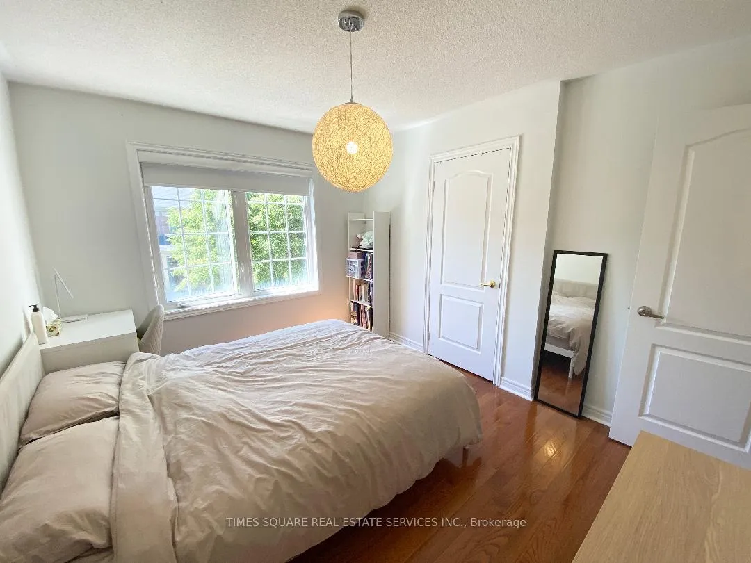 Photo 25 of 9 Quail Hollow, Markham, Cornell — HOMEH