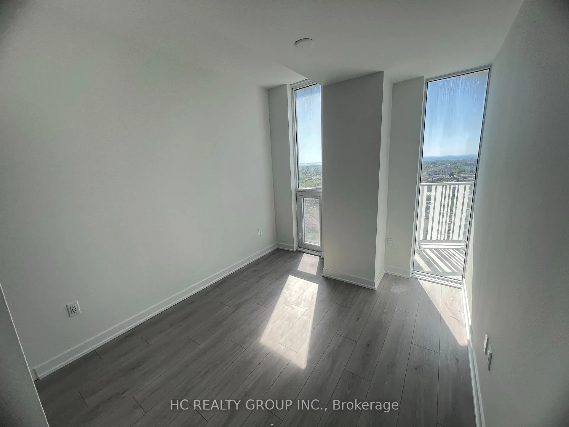 Photo 3 of Unit 2502, 1 Fairview Road E, Mississauga, Mississauga Valleys — HOMEH