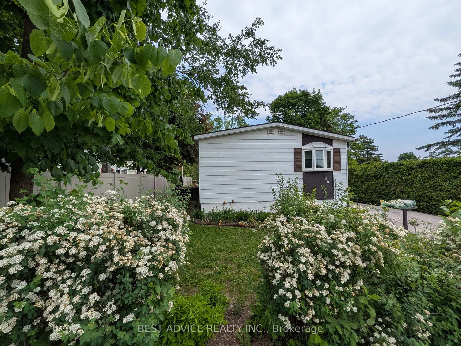 Photo 1 of 180 Westmount Drive S, Orillia — HOMEH