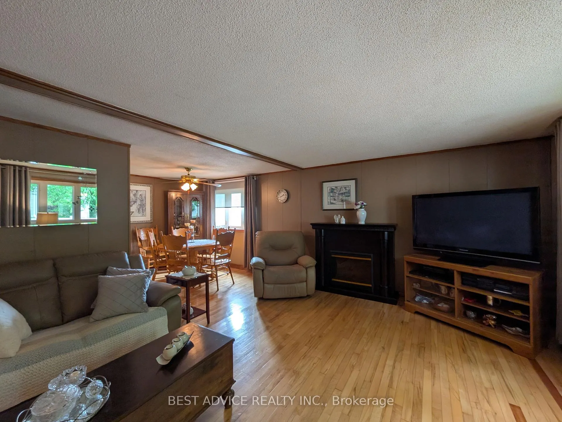 Photo 6 of 180 Westmount Drive S, Orillia — HOMEH