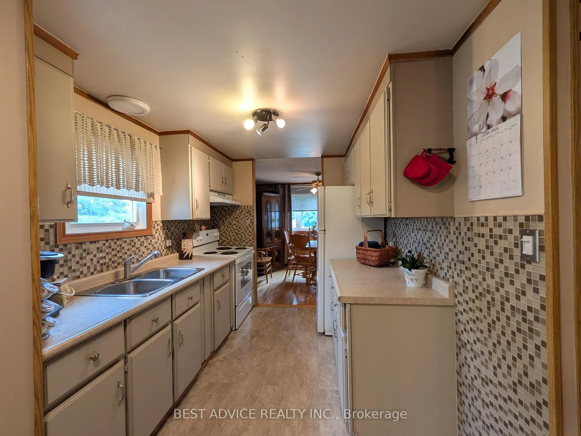 Photo 7 of 180 Westmount Drive S, Orillia — HOMEH