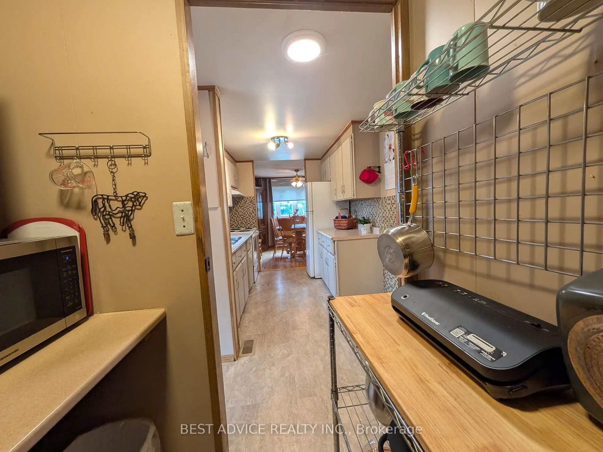 Photo 10 of 180 Westmount Drive S, Orillia — HOMEH