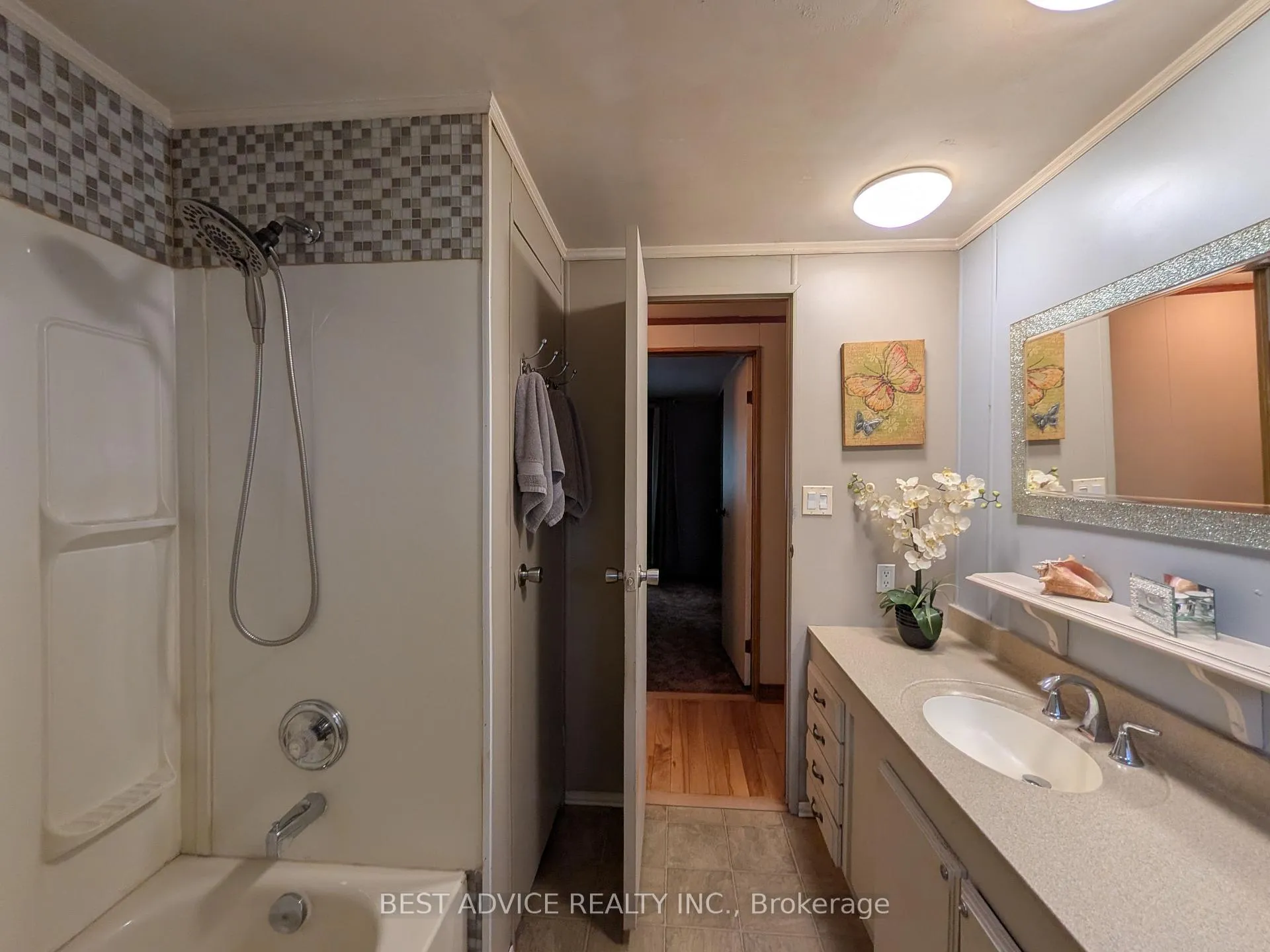 Photo 20 of 180 Westmount Drive S, Orillia — HOMEH