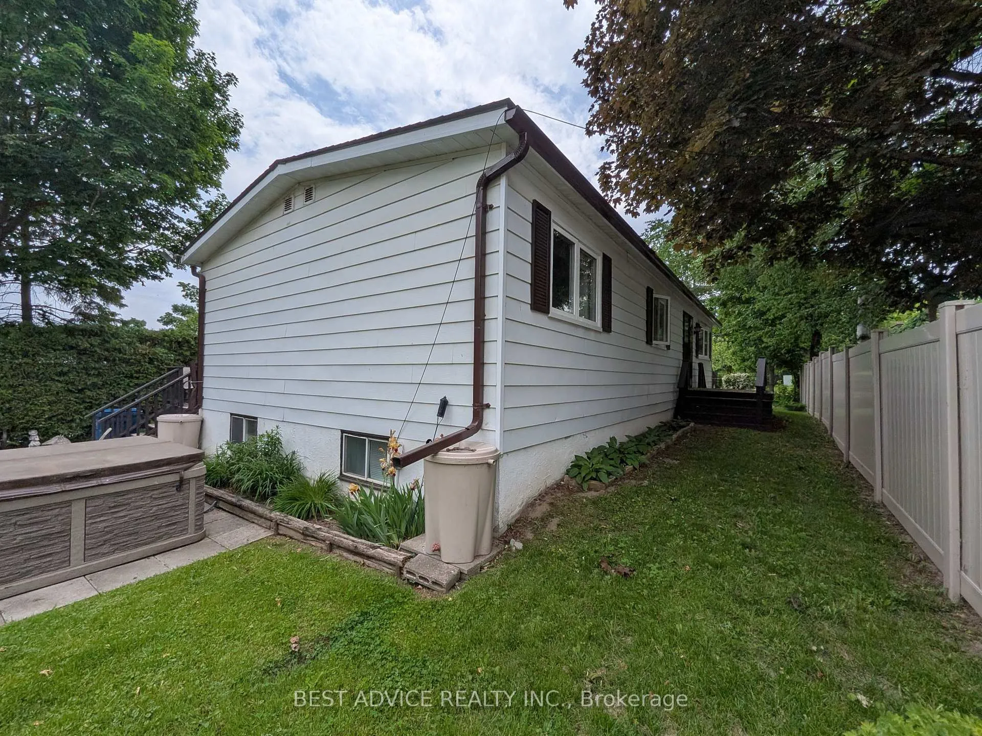 Photo 24 of 180 Westmount Drive S, Orillia — HOMEH