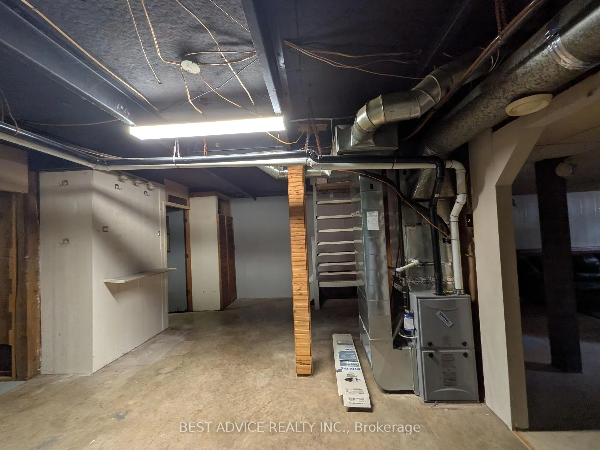 Photo 27 of 180 Westmount Drive S, Orillia — HOMEH