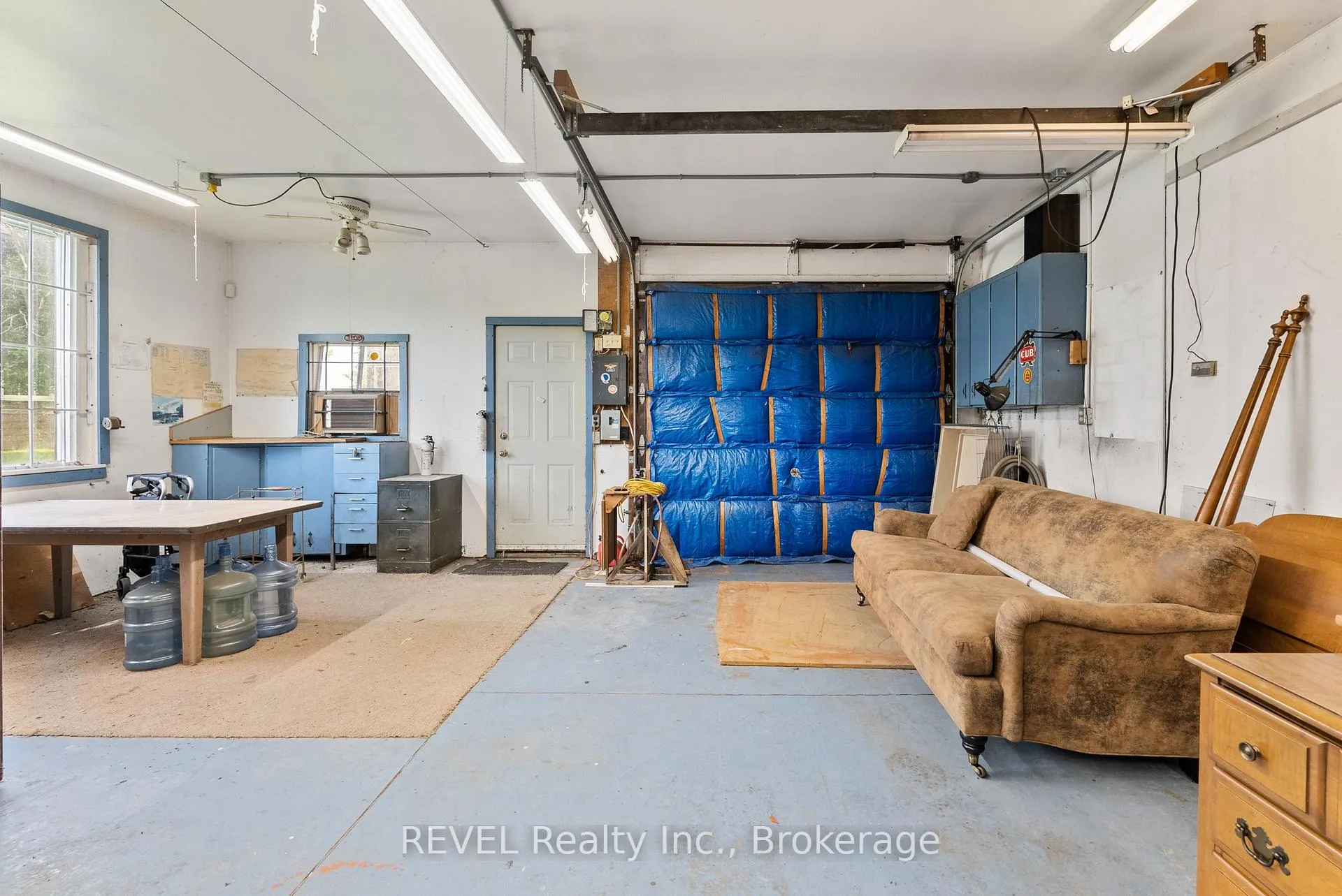 Photo 23 of 10111 Mcleod Road, Niagara Falls, Forestview — HOMEH