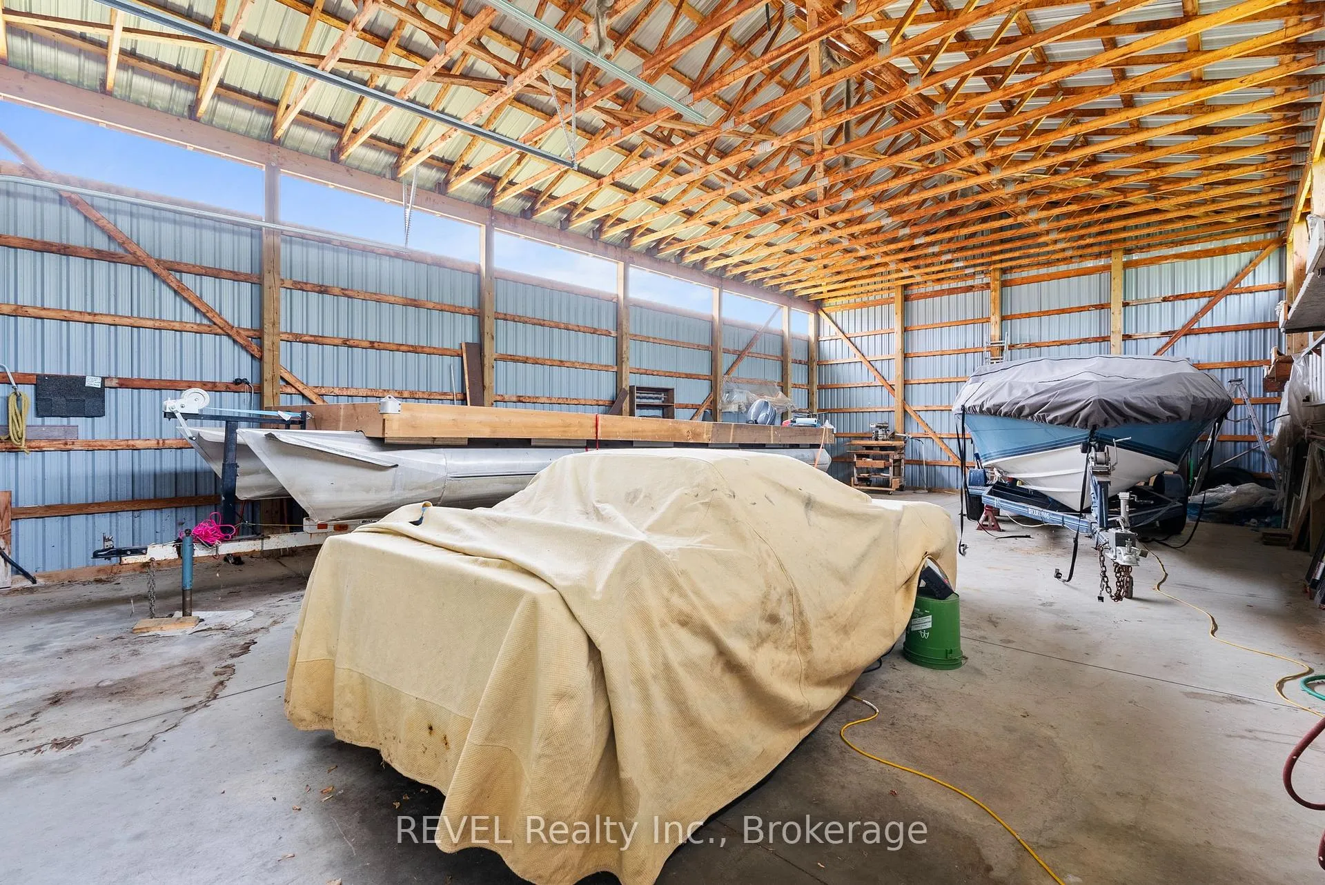 Photo 29 of 10111 Mcleod Road, Niagara Falls, Forestview — HOMEH