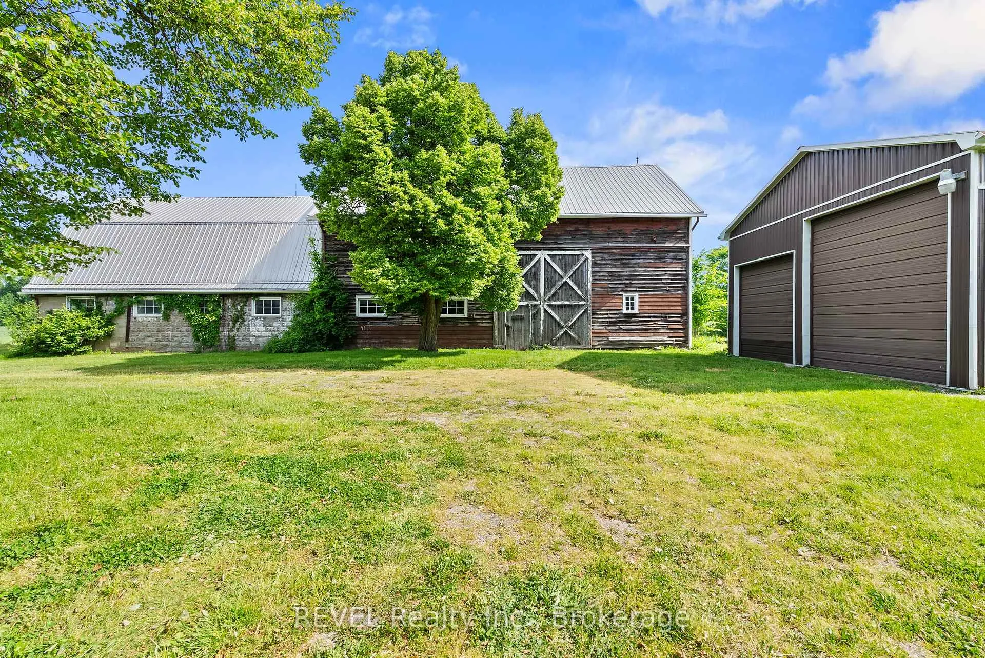 Photo 31 of 10111 Mcleod Road, Niagara Falls, Forestview — HOMEH