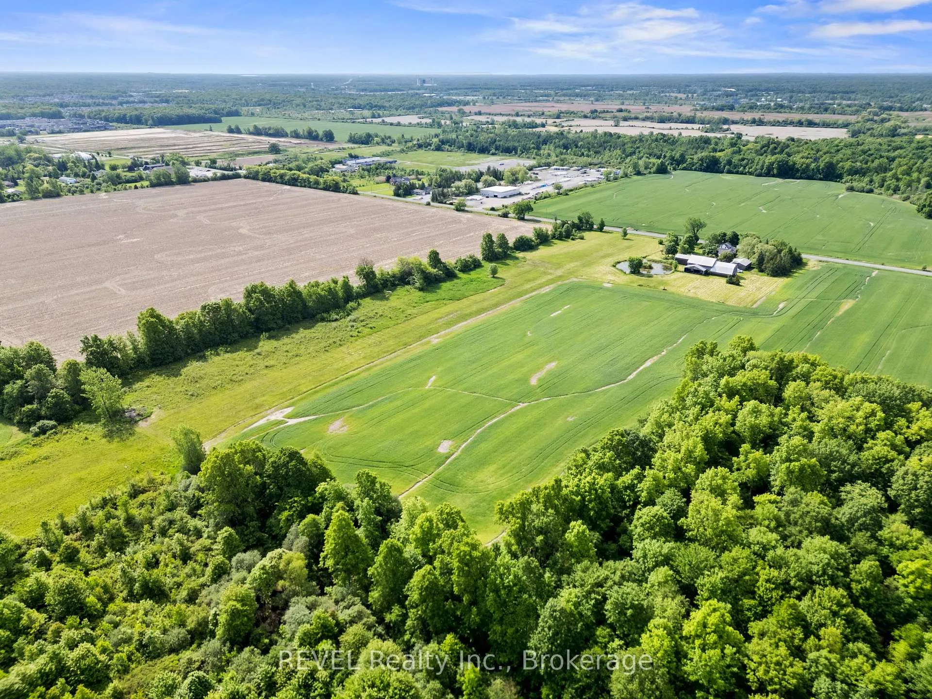 Photo 40 of 10111 Mcleod Road, Niagara Falls, Forestview — HOMEH