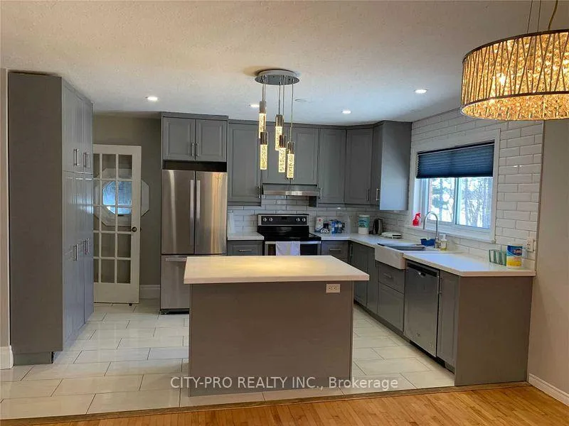 Photo 3 of Unit Main Floor, 513370 2nd Line, Amaranth, Rural Amaranth — HOMEH