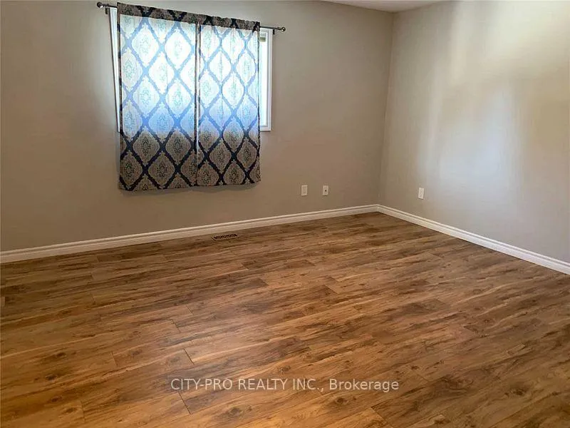 Photo 8 of Unit Main Floor, 513370 2nd Line, Amaranth, Rural Amaranth — HOMEH