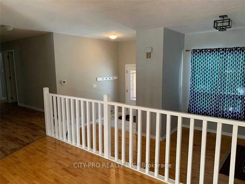 Photo 13 of Unit Main Floor, 513370 2nd Line, Amaranth, Rural Amaranth — HOMEH
