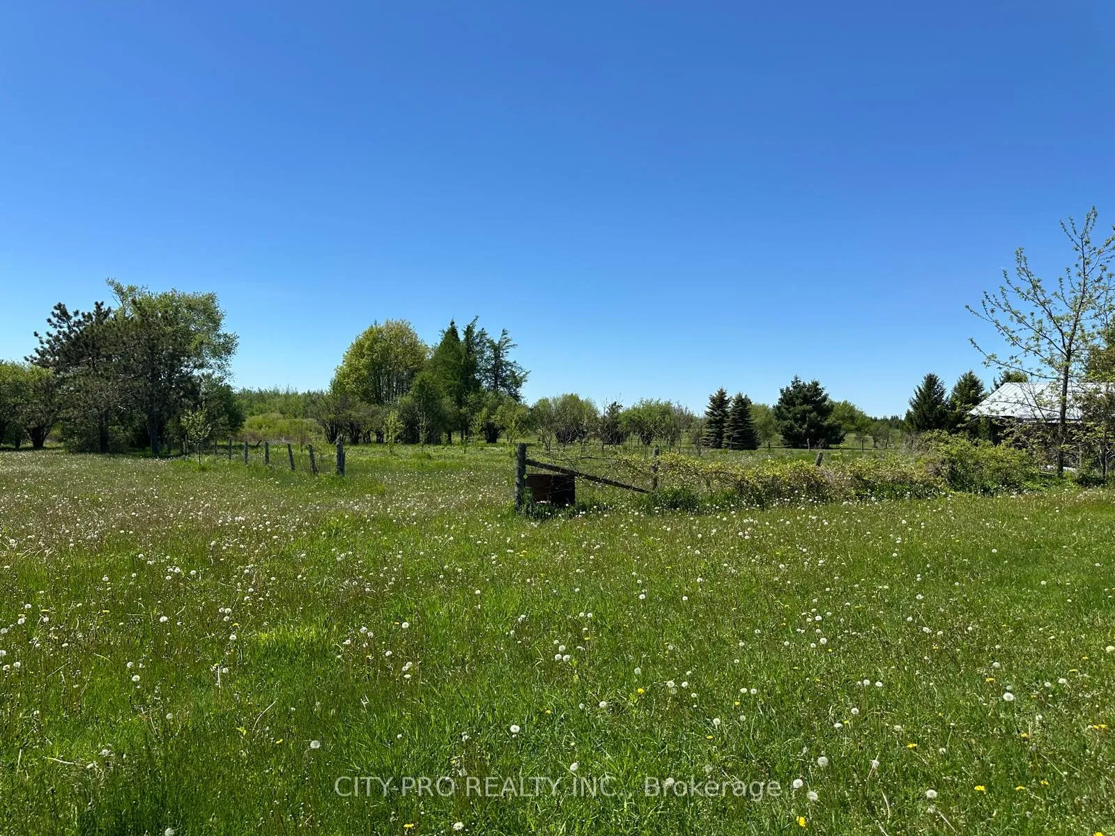 Photo 23 of Unit Main Floor, 513370 2nd Line, Amaranth, Rural Amaranth — HOMEH