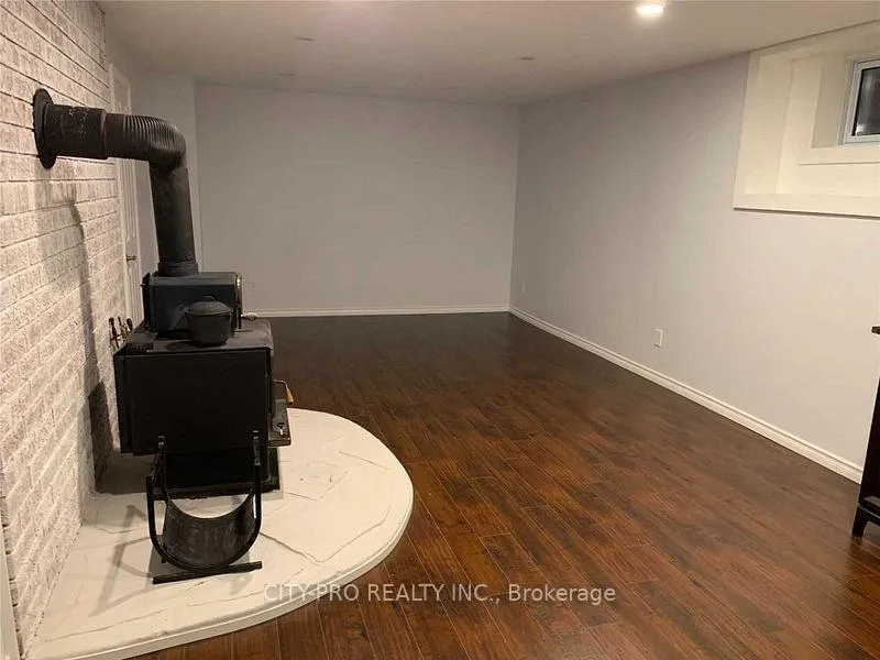 Photo 18 of Unit Main Floor, 513370 2nd Line, Amaranth, Rural Amaranth — HOMEH