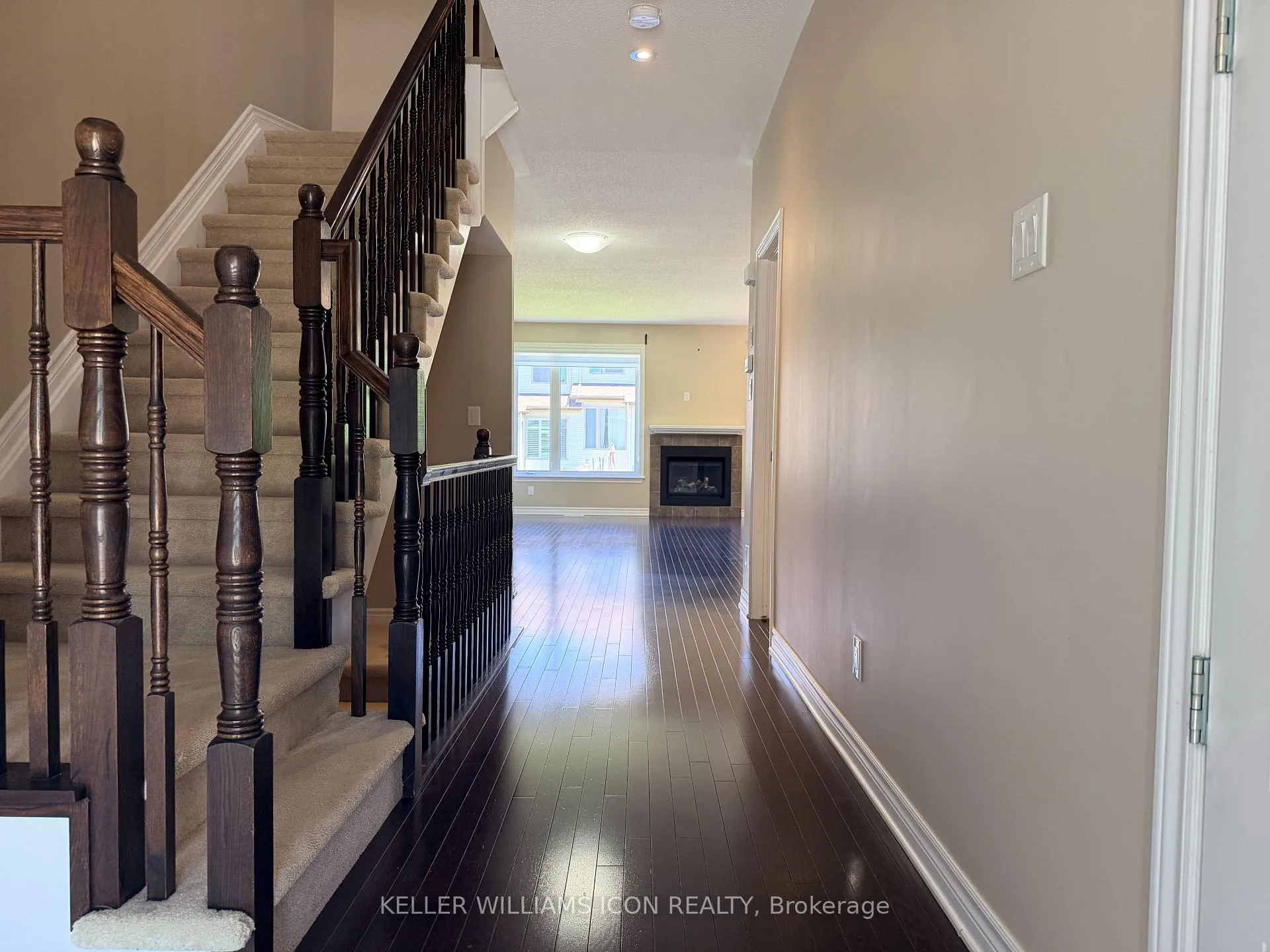 Photo 2 of 871 Fletcher Circle, Ottawa, Kanata - Kanata Lakes/Heritage Hills — HOMEH