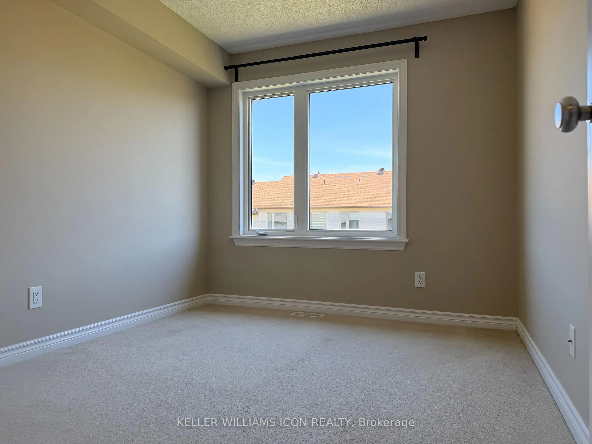 Photo 13 of 871 Fletcher Circle, Ottawa, Kanata - Kanata Lakes/Heritage Hills — HOMEH