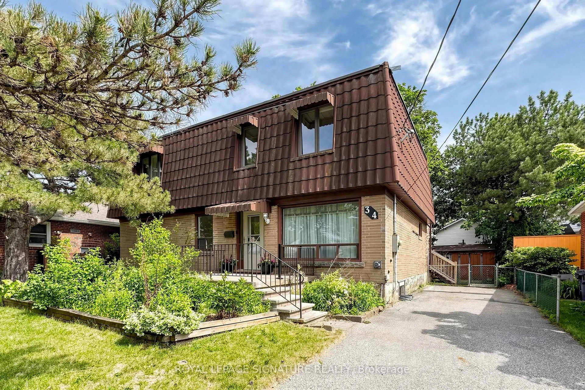 Photo 2 of 34 Lingarde Drive, Scarborough, Wexford-Maryvale — HOMEH