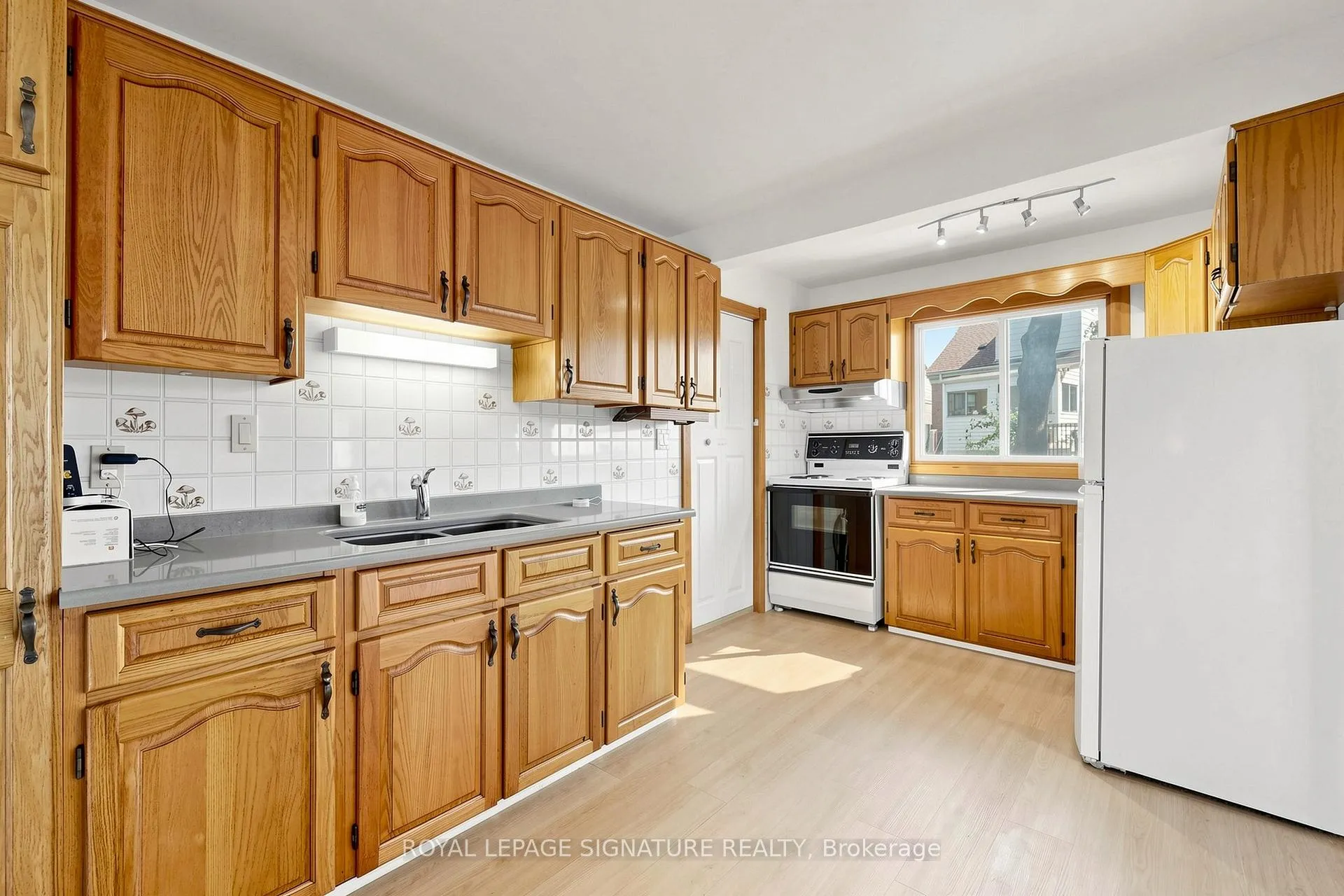 Photo 12 of 34 Lingarde Drive, Scarborough, Wexford-Maryvale — HOMEH