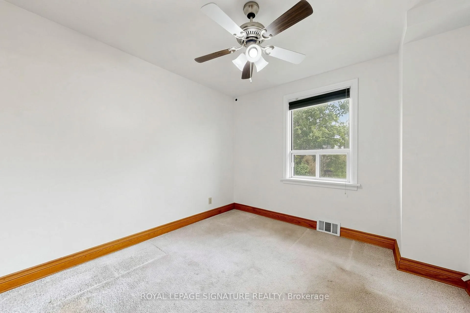 Photo 17 of 34 Lingarde Drive, Scarborough, Wexford-Maryvale — HOMEH