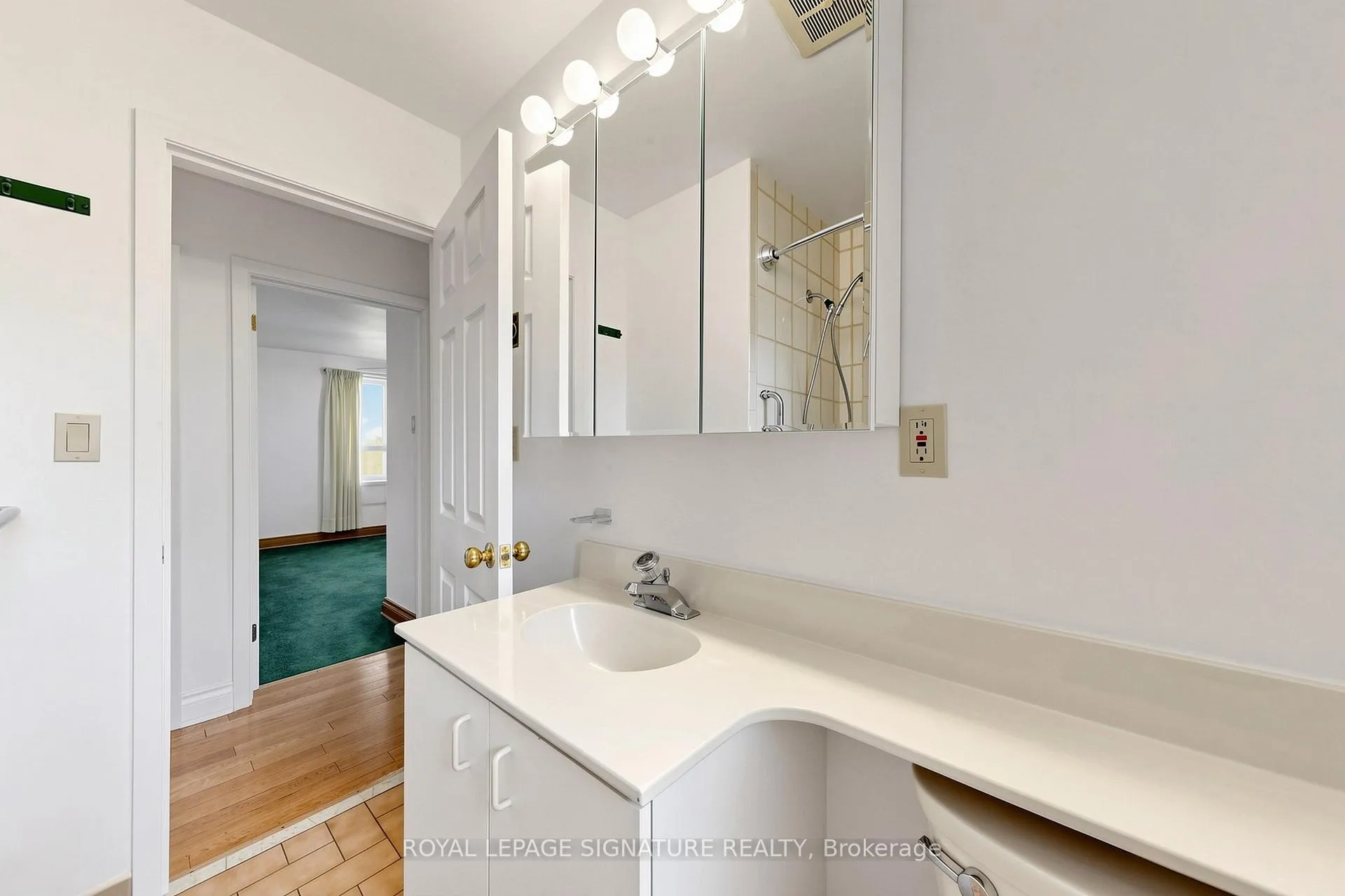 Photo 23 of 34 Lingarde Drive, Scarborough, Wexford-Maryvale — HOMEH