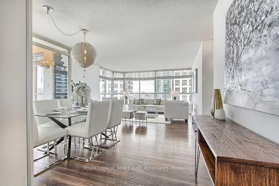 Photo 2 of Unit 511, 55 Elm Drive W, Mississauga, City Centre — HOMEH